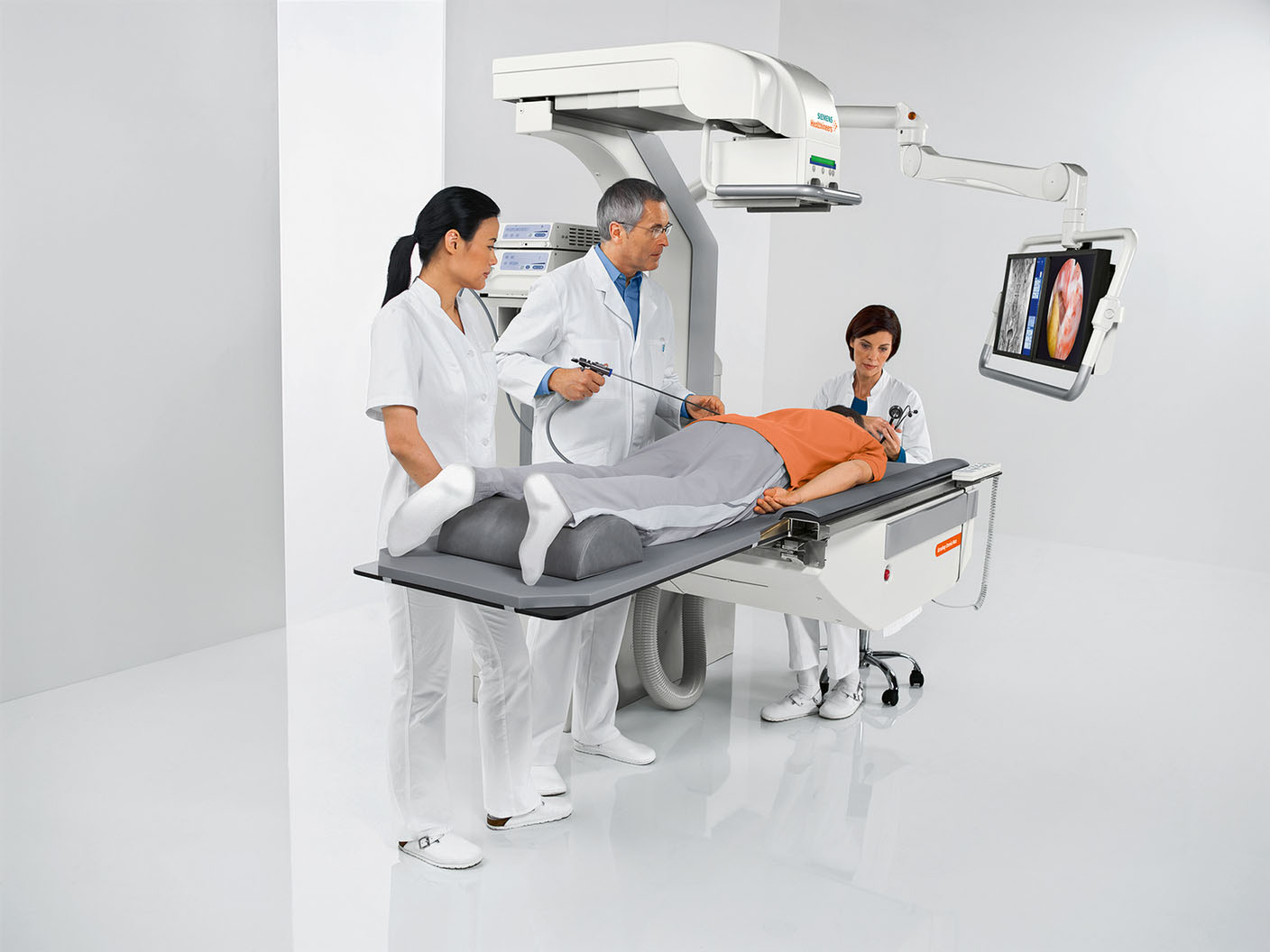 Цифровой рентгеновский аппарат для урологии Siemens Uroskop Omnia Мах