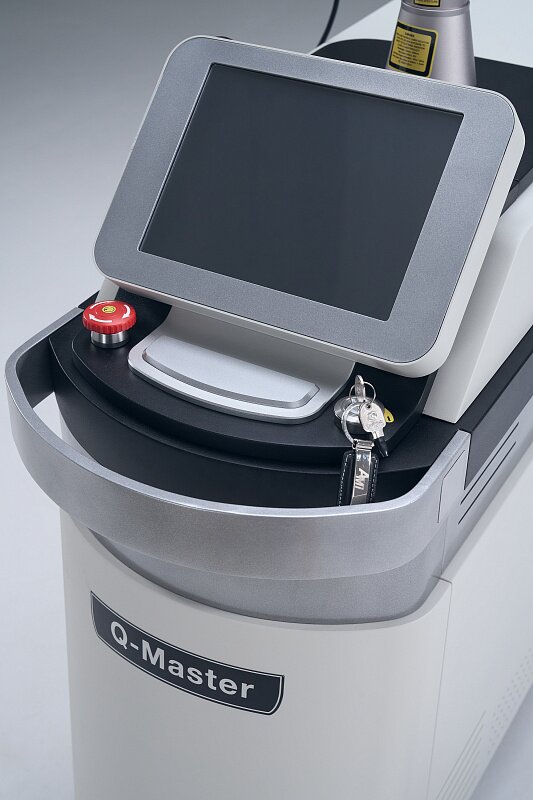 Косметологический неодимовый лазер AMI Q-Master