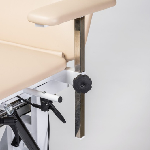 Гинекологическое кресло МедИнжиниринг КСГ-02э-2