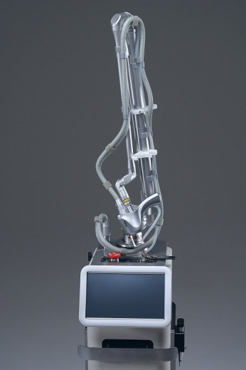 Фракционный CO2 лазер c гинекологическим модулем AMI BIOXEL